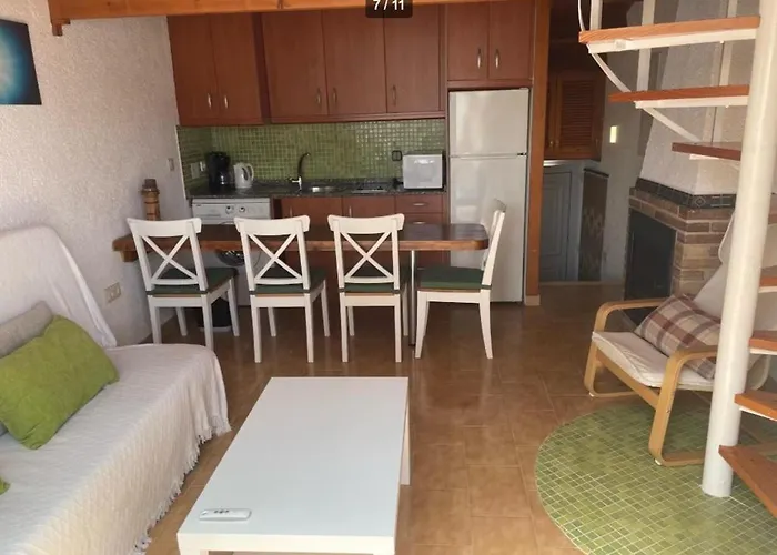 Magnificent A Few Meters From The Sea アパート *